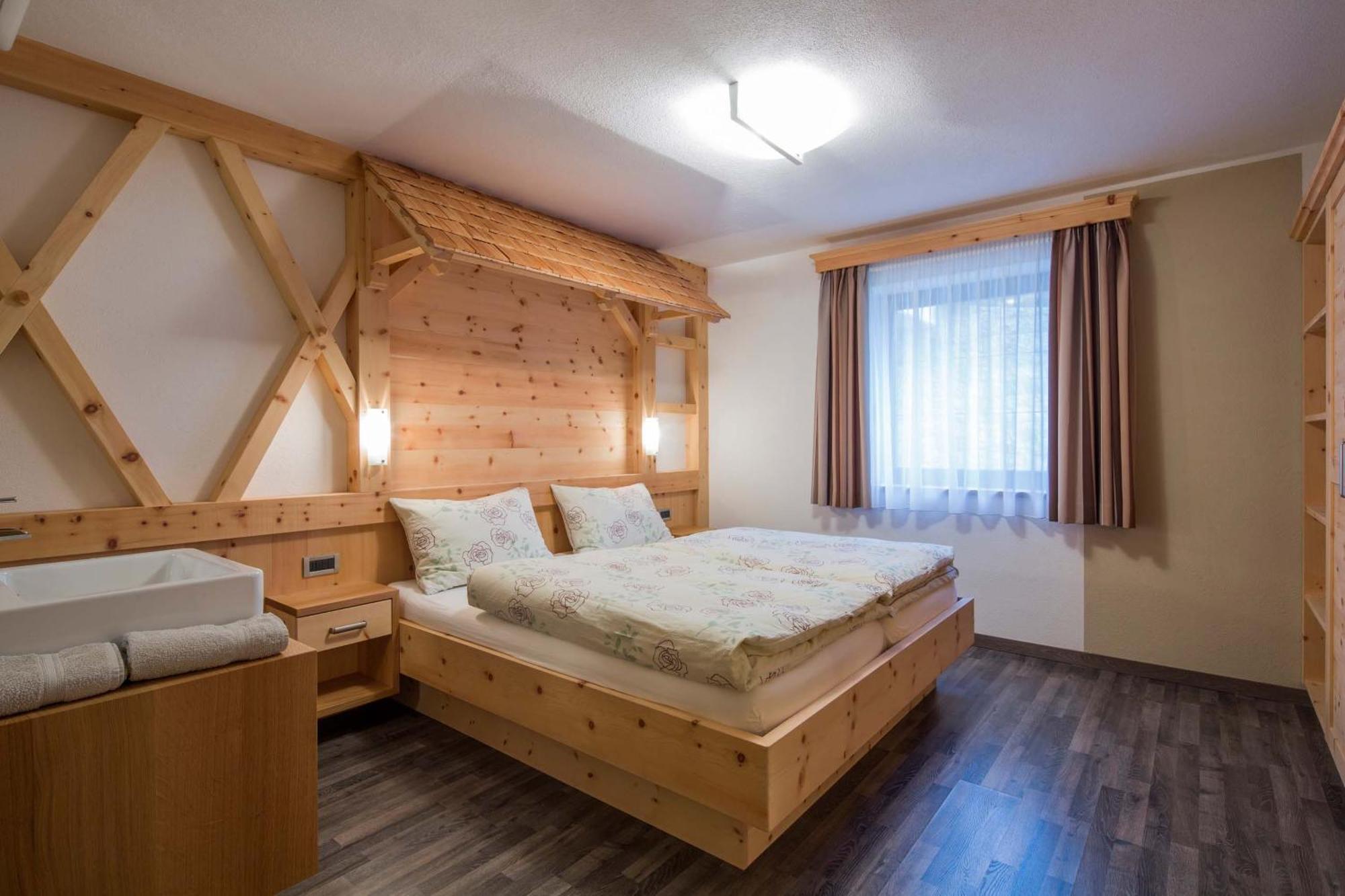 Alpin Apartments Colfosco Ruang foto