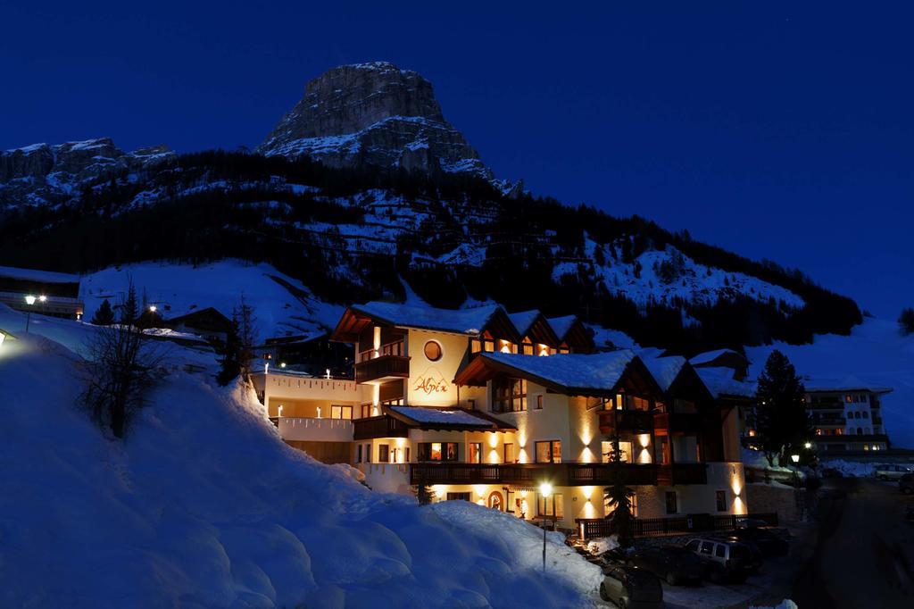 Alpin Apartments Colfosco Bagian luar foto