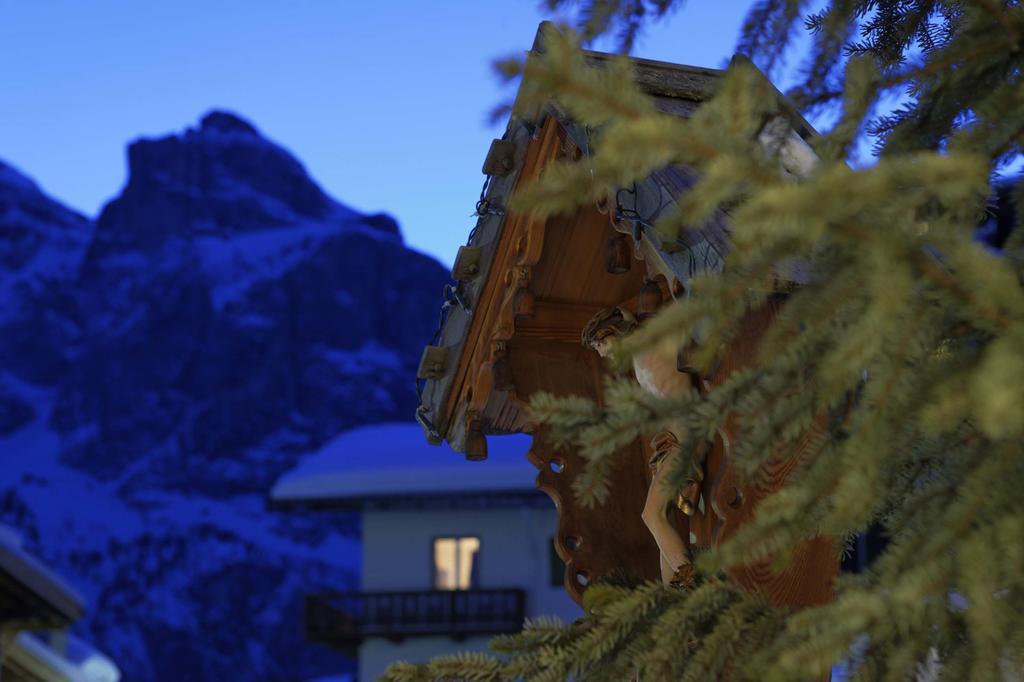 Alpin Apartments Colfosco Bagian luar foto